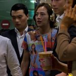 <b>도발</b>적인 옷 입고 나타난 장근석