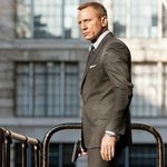 2012 <b>런던</b> 올림픽 개막식서 007 다니엘 크레이그 헬기타고 등장...