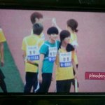 성규에게 <b>미스트</b>뿌려주는 화영