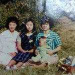 ※사진有! 엄마 중3때 돌아가신ㅠ외할머니와 엄마가 찍은 사진을 꽂아놓은...