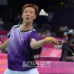 어제 배드민턴 이현일 선수 ..저만 그렇게 느낀건가요???