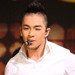 눈 작아도 멋있는 남자 <b>아이돌들</b>
