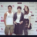 일본 속옷의 날 행사에 참여한 아유미;