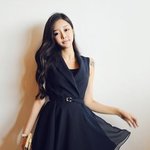 친구 결혼식에 입고갈 옷좀 봐주세요