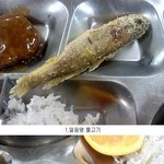 사진有) 학교 급식 생선 <b>반찬</b>의 위엄
