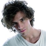 최근 게이임을 커밍아웃한 <b>미카</b>