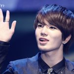 <b>성종</b> 사진으로 엔터톡 정화 시도