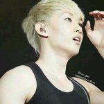 슈퍼주니어 <b>은혁</b>! 베트남 미용실 간판에?