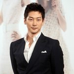 오랜만에 컴백한 '훈남계의 <b>조상</b>님' 심지호