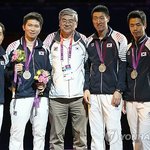 <b>런던</b>올림픽 남자탁구단체은 시상식 단복(휠라코리아 후원)