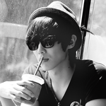 <b>이준이</b>뭐가잘생겻냐고ㅡㅡ