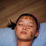 얼굴에 <b>된장</b> 칠한 김유정