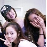 <b>쌩얼</b>에 이마까도 예쁜 아이돌