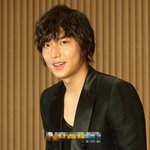 이민호 엄청 <b>느끼</b>해짐;