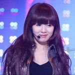 현아 huh때 머리<b>색깔</b> 좀 알려주세요.