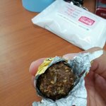 [혐오주의] 페레로 <b>로쉐</b>안에서 구더기가 나왔어요 !!