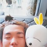엽기토끼 닮은 사람을 소개합니다.