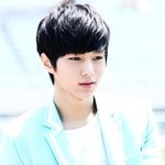 김명수 아닌 엘 사진 <b>투척</b>하고 사라져야징♥