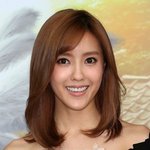 화영 왕따 논란 후 첫 공식석상 나온 <b>효민</b>