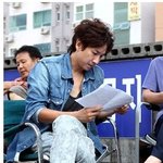 실제로 본 이선균 기럭지란 이런 것