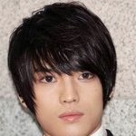 컬러 <b>렌즈</b> 잘 어울리는 아이돌들