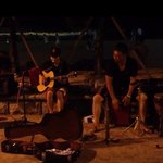 8/12(일) 해운대에서 거리공연하셨던 <b>밴드</b>를 찾습니다.