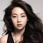 <b>시크</b>한 외모가 매력인 여자 아이돌