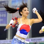 <b>lg</b>구하라 강윤이, 태극기옷 입고 응원