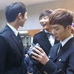 가수들 대기실에서 소소한 모습들~ㅋㅋ