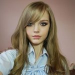 '인형녀' <b>다코타</b> 로즈 한국 왔음