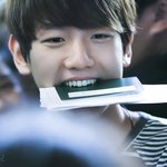 백현이 <b>이빨</b>