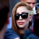 레이디 <b>가가</b>가 분명한데 레이디 <b>가가</b>같지 않은 레이디 <b>가가</b>