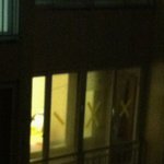 "<b>여보</b> 뉴스에서 태풍온다고 창문에 테이프 붙이래요"