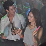 <b>천하</b>의 김수현도 여자한테 들이대네...