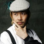 <b>악수</b>를 부르는 예쁜 손의 연예인들