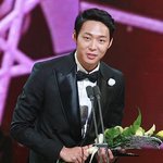 이마 진짜... 넓긴 넓은... 박유천... <b>하하</b>...
