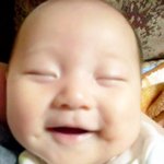 <b>심장</b>멎음) 자면서 웃는 우리 딸♡