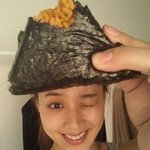 ★★유진 셀카 <b>민낯</b>에 삼각김밥 모자 유머 사진 투척~~