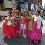 <후기>한복입고 뉴욕 타임스 스퀘어 에서 세계적으로 아리랑 알리기...