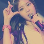 <b>손나은</b> 손가락!!!!!!!!!!!!!