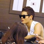 선그라스 끼고 팬싸인회 하는 너는 누구?  '제아' <b>동준</b>!!