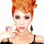 <b>갸루</b>상 화장한듯한 느낌의 연예인들