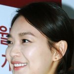 <b>방심</b>한 사이 턱살 굴욕당한 女연예인