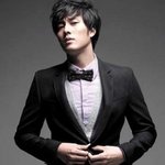 쌍꺼풀 없는 눈이 매력적인 <b>남녀연예인</b>