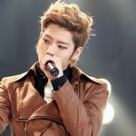 무대 위 아래 <b>갭</b> 큰 반전 아이돌