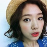 !!!박신혜 사진에서 이거 립스틱이랑 <b>치크</b> 뭔지 알아??제발ㅠㅠ