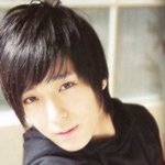 아직도 귀여운 <b>90</b>년생 남자 아이돌들