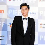 아이돌들의 <b>턱시도</b> vs 웨딩드레스