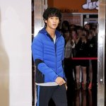 김수현 <b>보랏빛</b> 입술