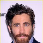 수염에 <b>씨앗</b> 뿌려 보고 싶은 제이크 질렌할